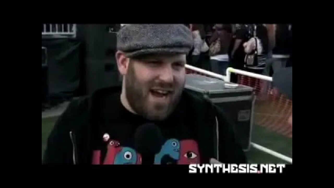 Video Matt talks with Comic Creator Alex Pardee