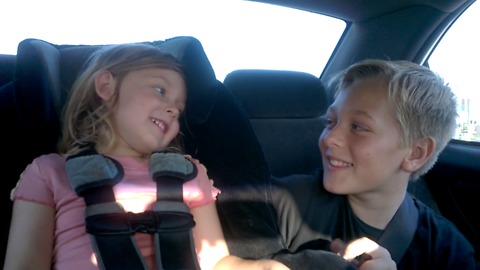 Best Brother Ever Sings Payphone Beautifully With His Little Sister