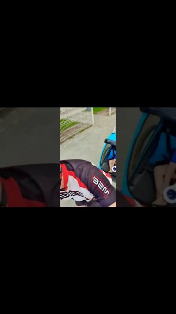 Como transportar criança na bicicleta?