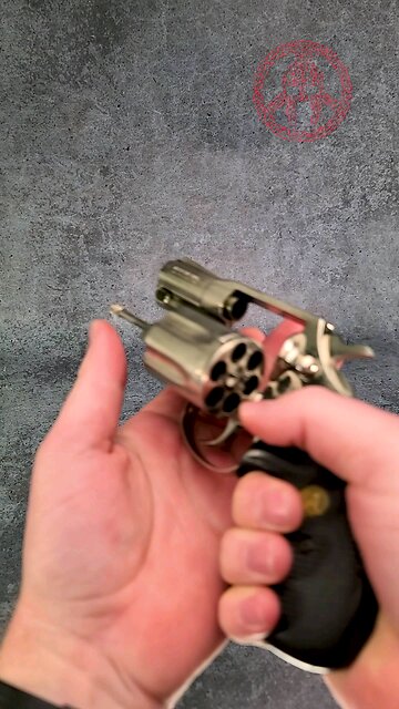 HOW TO GRIP A REVOLVER LIKE A PRO!