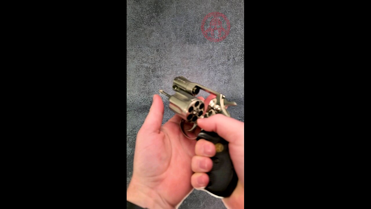HOW TO GRIP A REVOLVER LIKE A PRO!