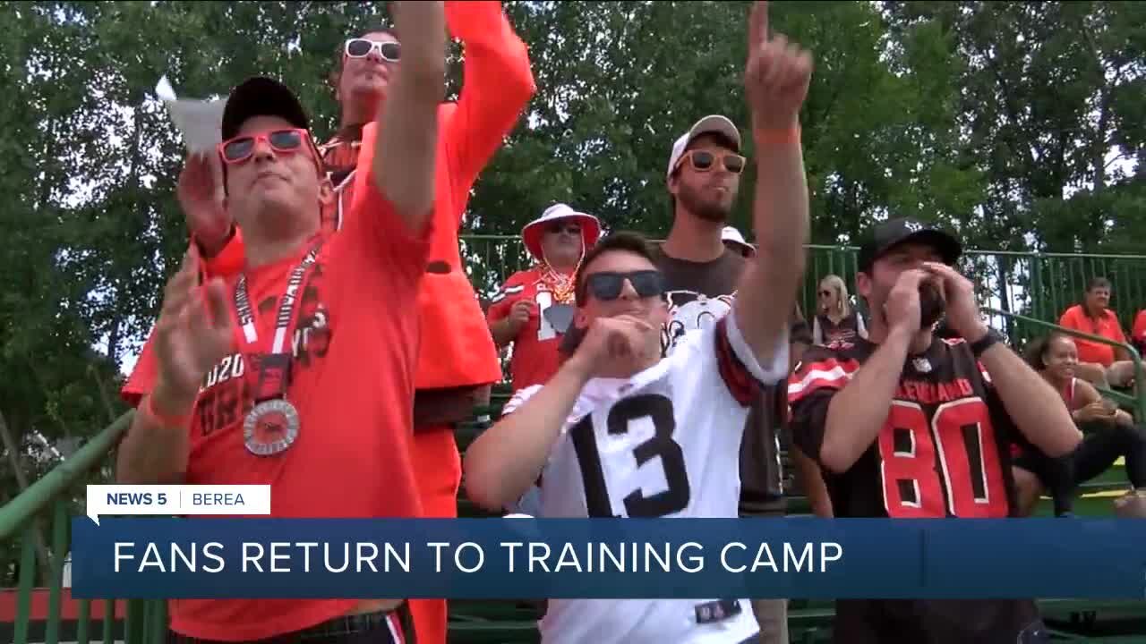 Fans return to Browns training camp