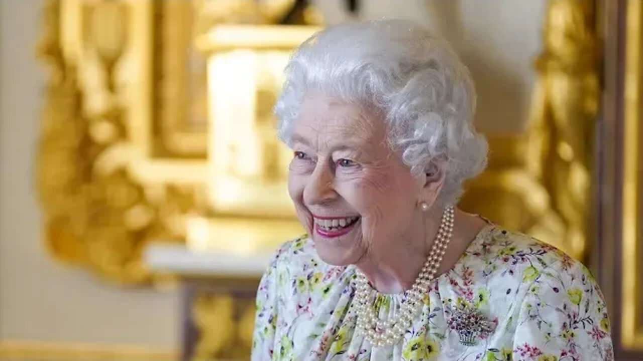 Reacting to the Queen's Passing (Thoughts and Analysis)