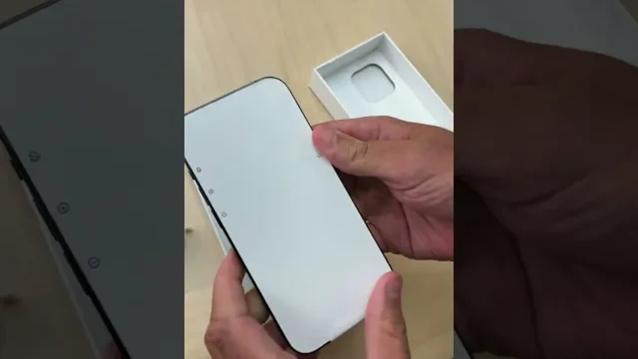 IPhone 14 Pro unboxing