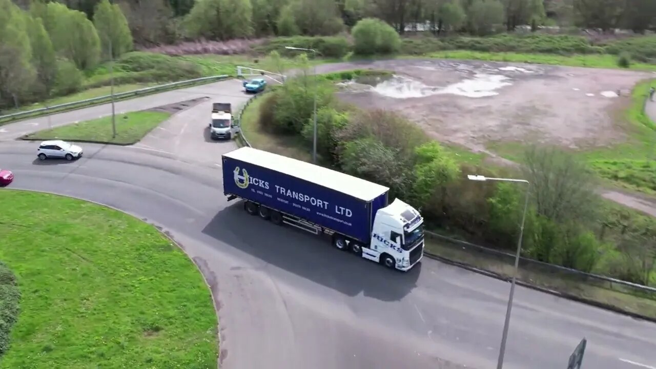 Another FH12 Volvo Of Hicks Transport - Newport Ring Road