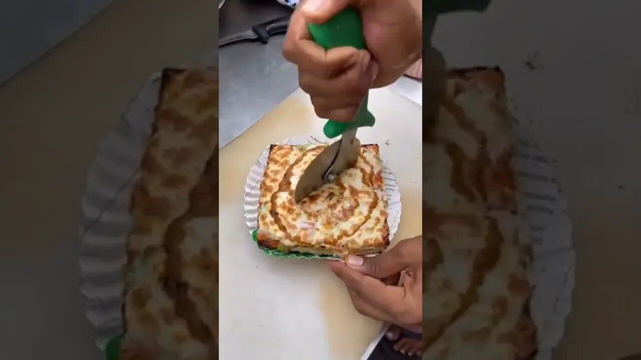 Pizza Sandwich #pizza #foodtastic #love #tasty #LoveAajKal #followme #loverchallenge