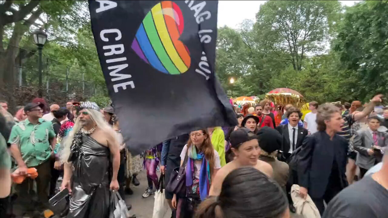 NY Degenerates March And Chant, We’re here we’re queer and we’re coming for your children