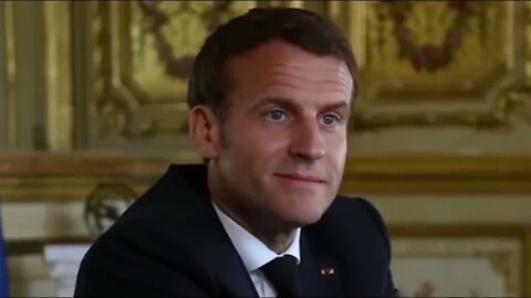 Macron: Je crois que notre génération doit savoir que la Bête de l'Evénement est là. Et elle arrive.