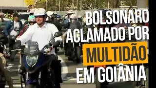 Presidente Bolsonaro participa de motociata com apoiadores em Goiânia (GO)