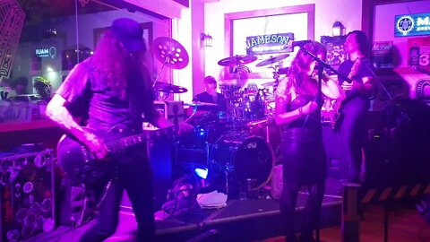 Nick's band - barracuda