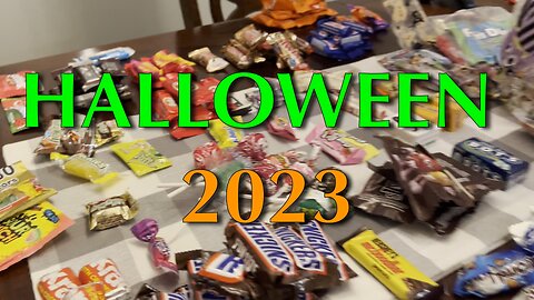 So MUCH Candy!! | Halloween 2023