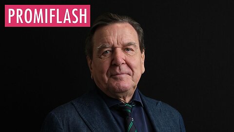 Gerhard Schröder beweist sein Können als Handwerker im Netz