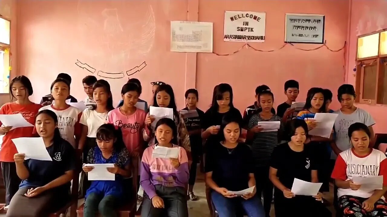 1 Timothy 2 sung by SMPTK and SMTK Arastamar - The Bible Song