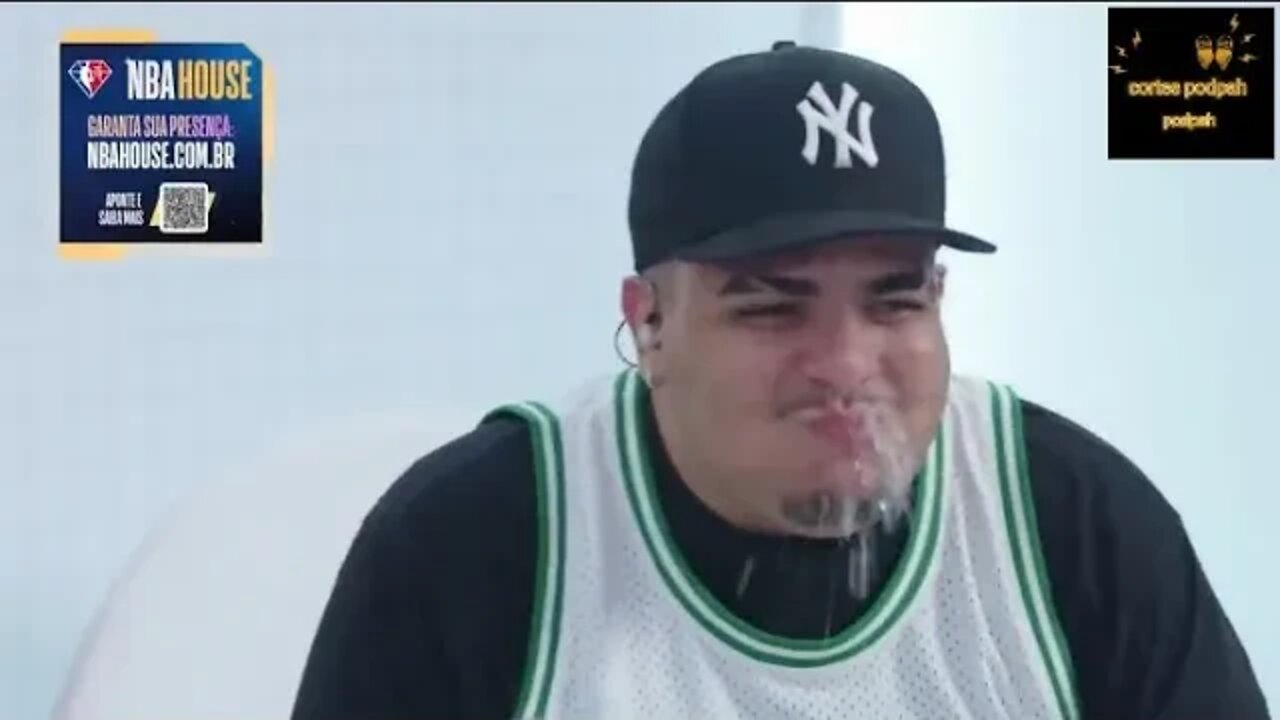 o igão até cuspiu depois disso kkkkkkkkkkkkkk