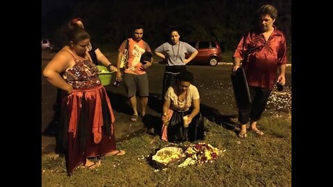 Fotos de oferendas a Zé Pelintra, Pomba gira Cigana, padê pra exu e pomba gira