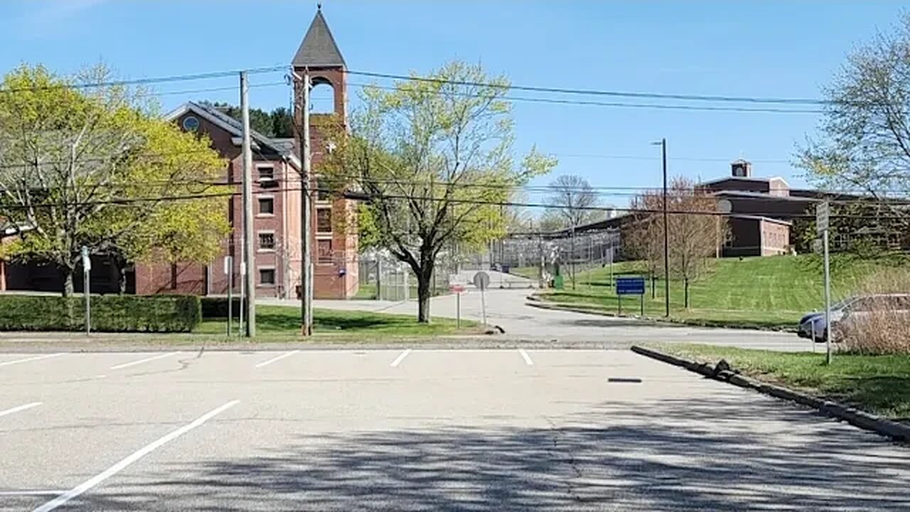 Brooklyn Correctional Facility, these dudes are pathetic