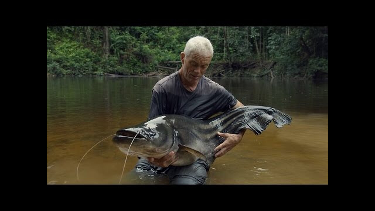 Watch Jeremy Finally Reel In This Elusive And Deadly Tapah - River Monsters