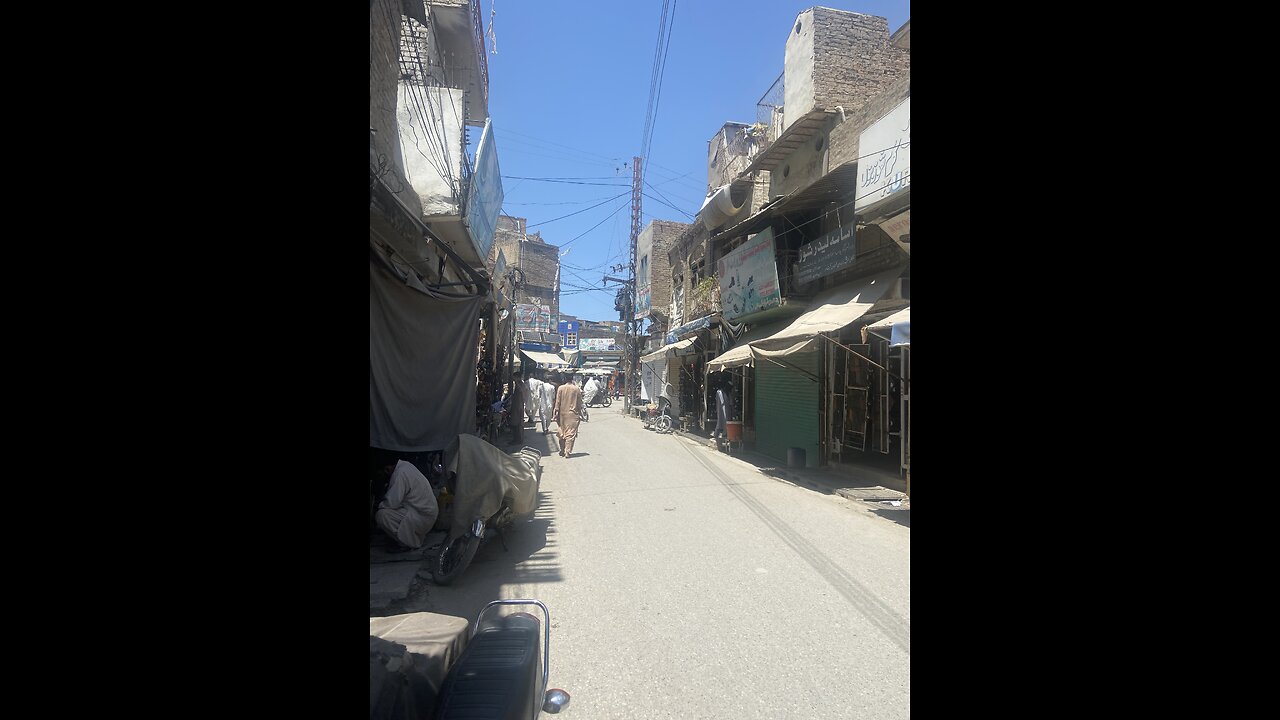 Bannu Shoes Market Bannu #bannu #viral #viralvideo #trending #vlog #pakistan #pakistantravelvlog