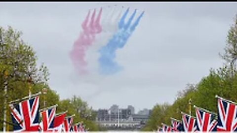 King Charles and the Royal Family watch the Red Arrows fly over Buckingham Palace - BBC News