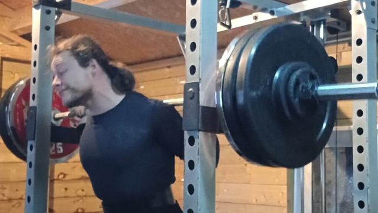 Ridiculously Easy 3x5 147.5 Kgs Back-off Squats. Last Set