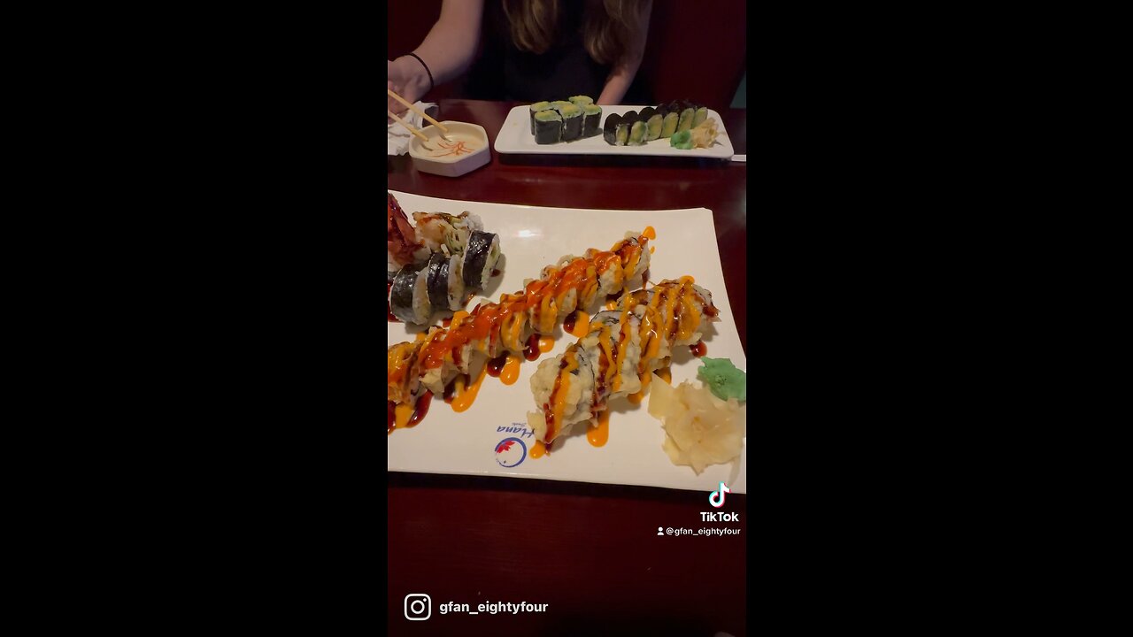Trying Out Godzilla Roll!!!