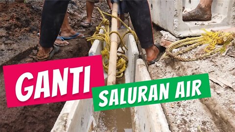 Kerja Bakti Melebarkan Saluran Air (GOT), Rukun Kompak Dan Semangat Gotong Royong