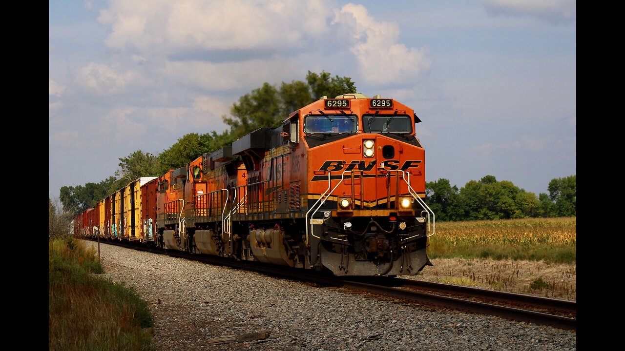 Hinckley Subdivision: GEVO madness and Union Pacific