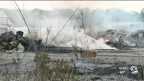 Towering smoke from flower barn fire in Richmond could be seen for miles Sunday