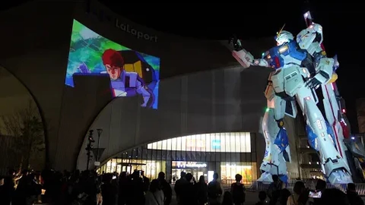 Lalaport Fukuoka Full Gundam Performance (March 26, 2023)