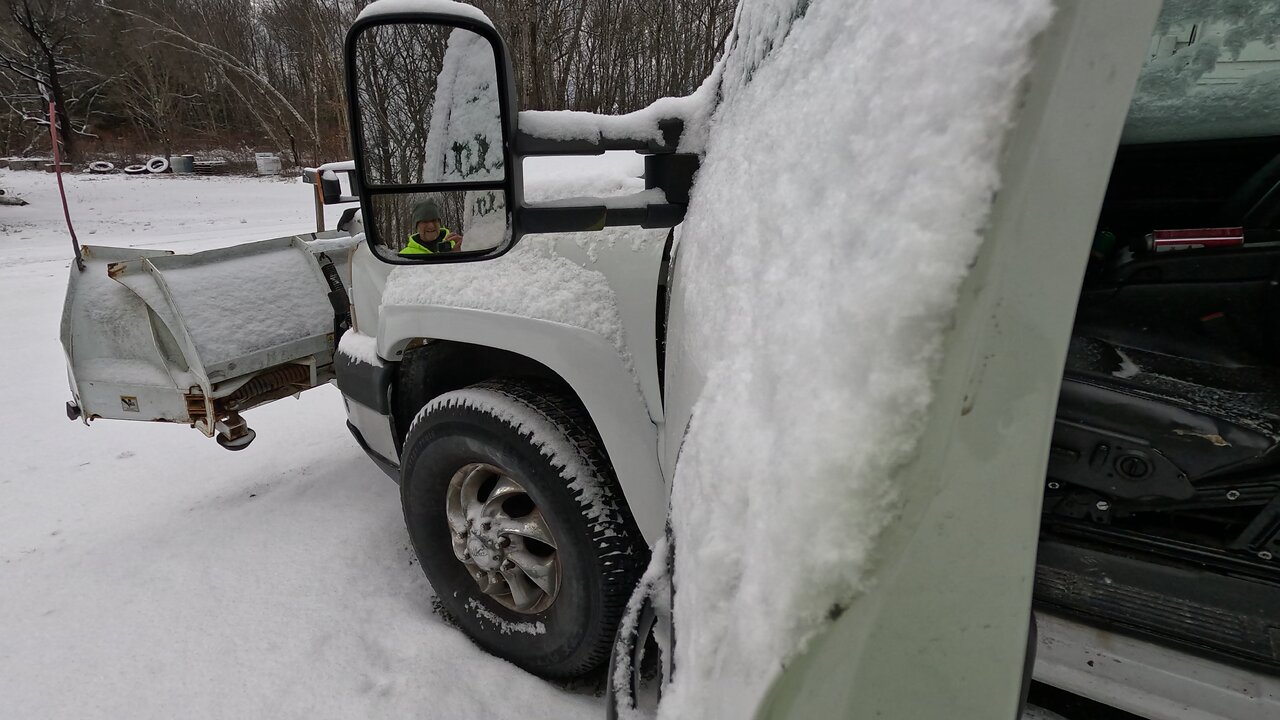 Chevrolet Silverado K3500 Dually Cold Start