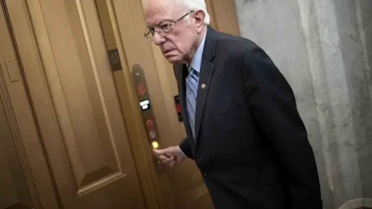 Bernie Sanders Drops Out Race. Biden Flip Flops. Lee Camp On Progressives After Sanders, Trump Heist
