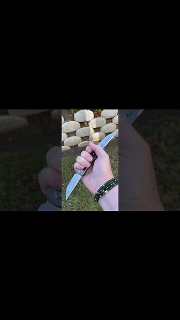 WOW!! THIS IS COOL!!! #everdaycarry #knife #edcknife #knifecollection