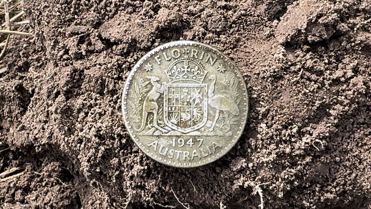 Big Awesome Silver Florin Metal Detecting With Minelab