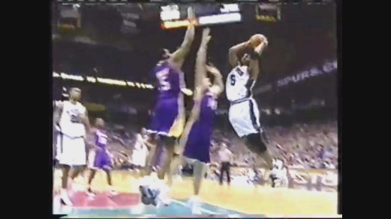 Charles Smith 21 Points Vs. Lakers, 2001-02.
