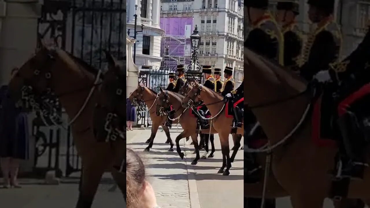 Kings troop dismount #horseguardsparade
