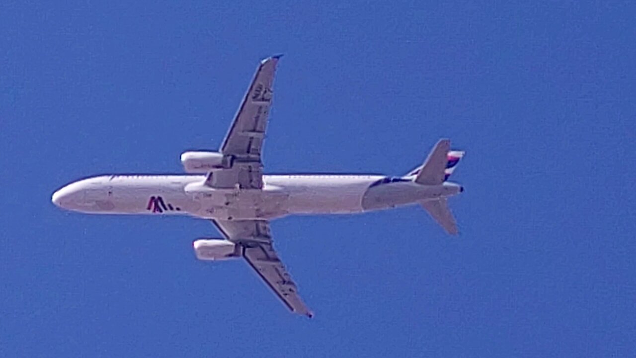 Airbus A321 PT-MXH departing from Fortaleza to Rio de Janeiro to Fortaleza