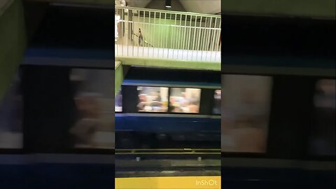 Breathtaking Montréal #viralvideo #train #montreal metro at Peel
