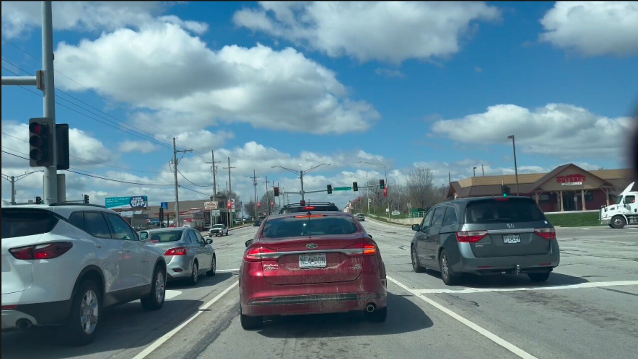 Relaxing Drive Thru In Kansas City | Missouri State