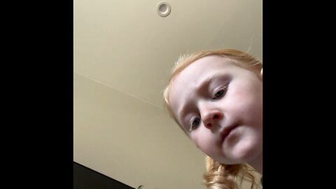 4 year old makes a video of herself