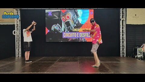 Apresentação Cosplay de Lee Sin Curtindo o Verão de League of Legends no 25º Pira Anime Fest (2022)