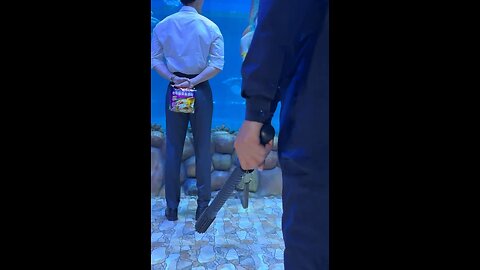 Handsome man Takes away Marine from the Show Aquarium And Chased by Police 👮 #reels