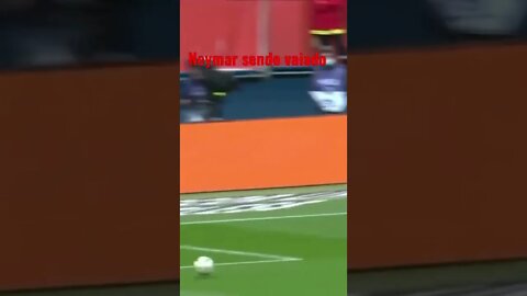 Neymar jr sendo vaiado pela torcida do PSG !