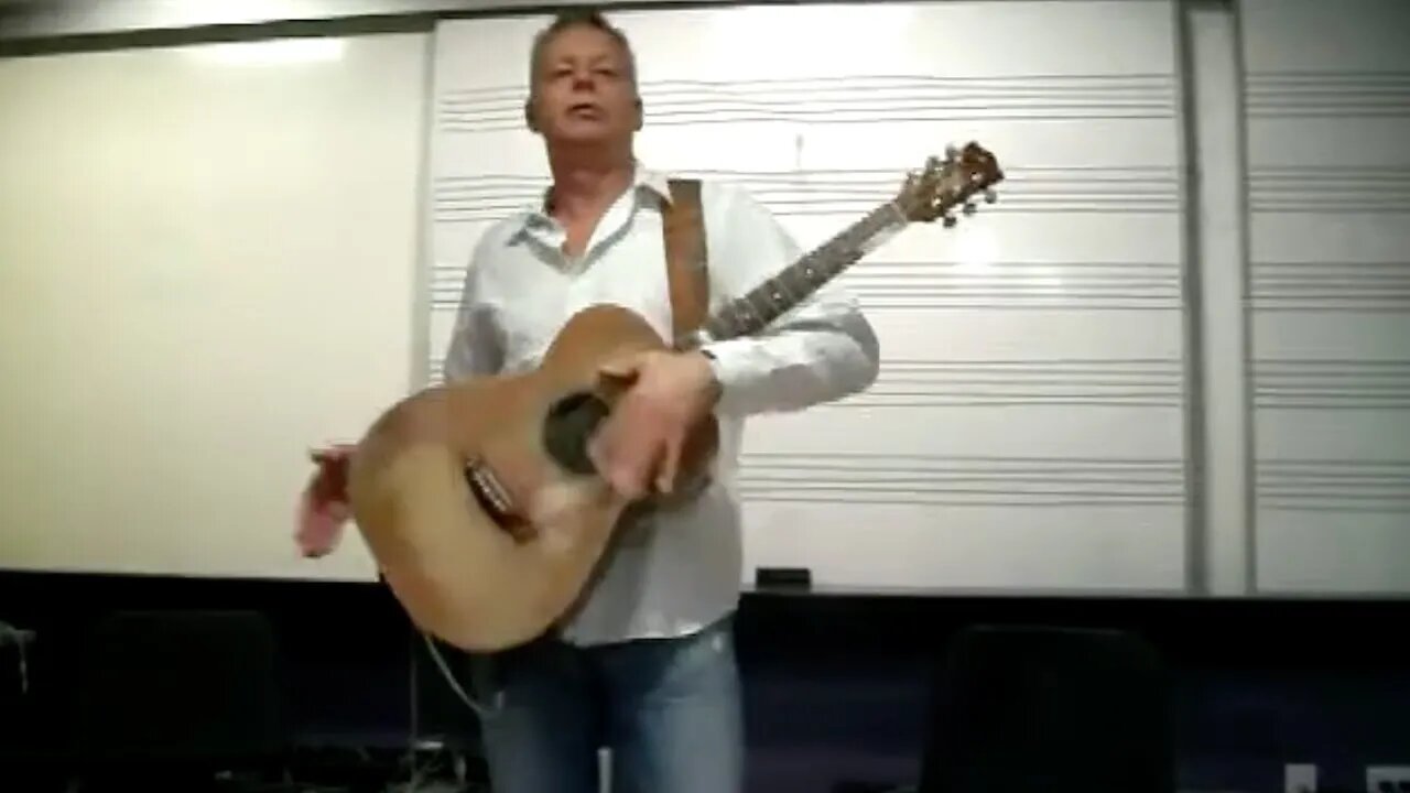 Tommy Emmanuel Mombasa Percussion Lesson