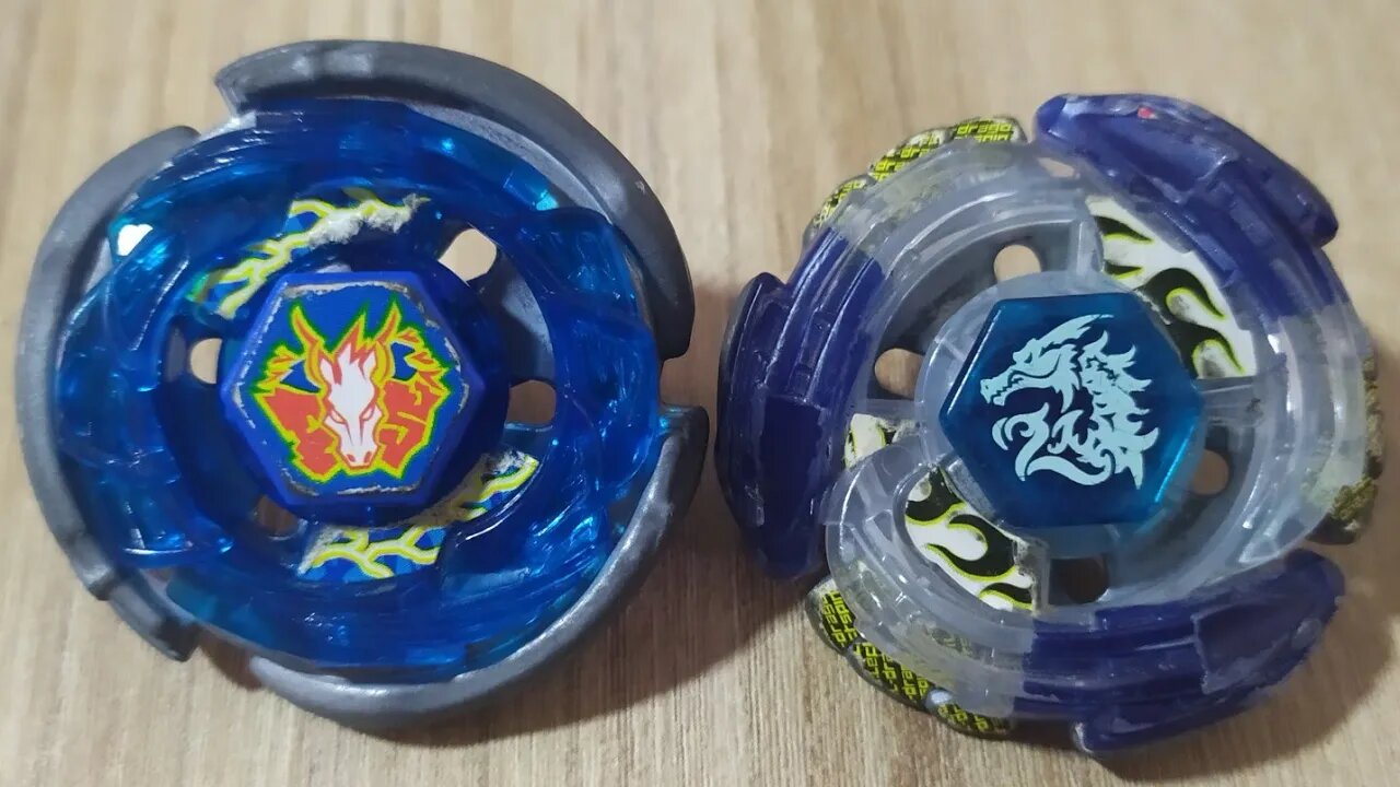 STORM PEGASUS 105RF vs LIGHTNING L-DRAGO 100HF - Batalha Metal Fight Beyblade