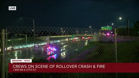 At least six injured in bus rollover, I-43 eastbound ramp remains closed