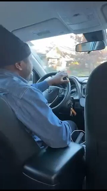 Cab Driver Drops Unbelievable Prediction about Netanyahu