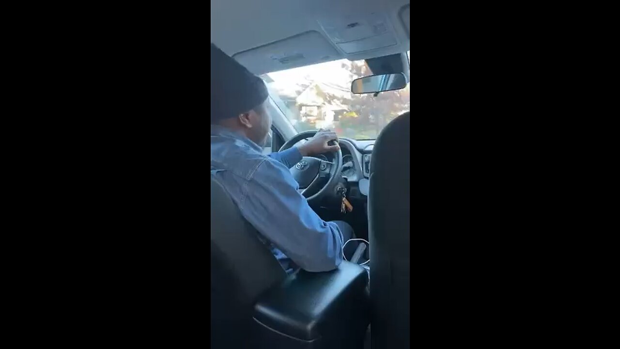 Cab Driver Drops Unbelievable Prediction about Netanyahu