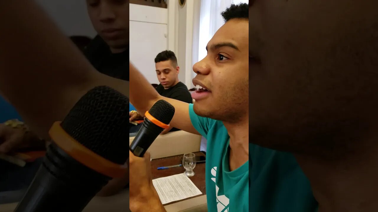 Fernando Holiday e Gabriel Monteiro TRETAM sobre lei de desacato