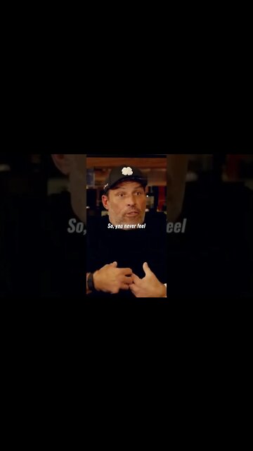 If you always focus on what’s missing, it will never be enough. #tonyrobbins #lifeadvice #haveenough