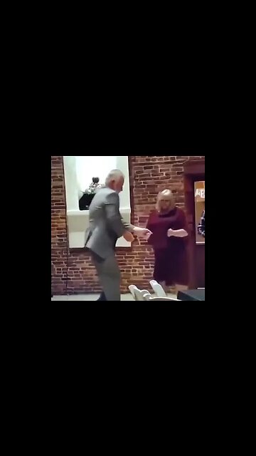 Grandpa has some serious dance moves #dancevideo #dancer #grandpa #grandparents #music
